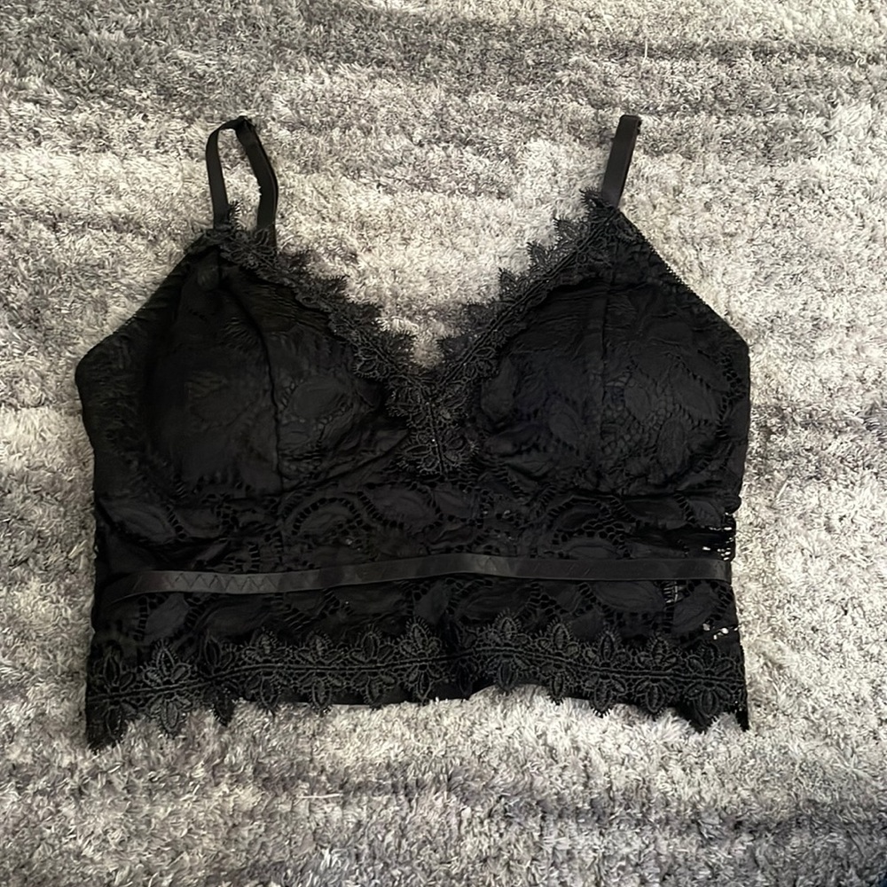 Lace crop top